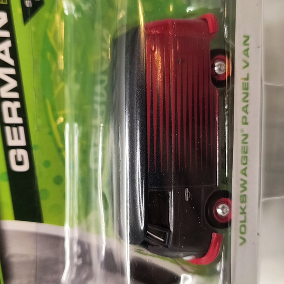 D7 GREENLIGHT VOLKSWAGEN PANEL VAN MOTOR WORLD - Picture 3 of 3